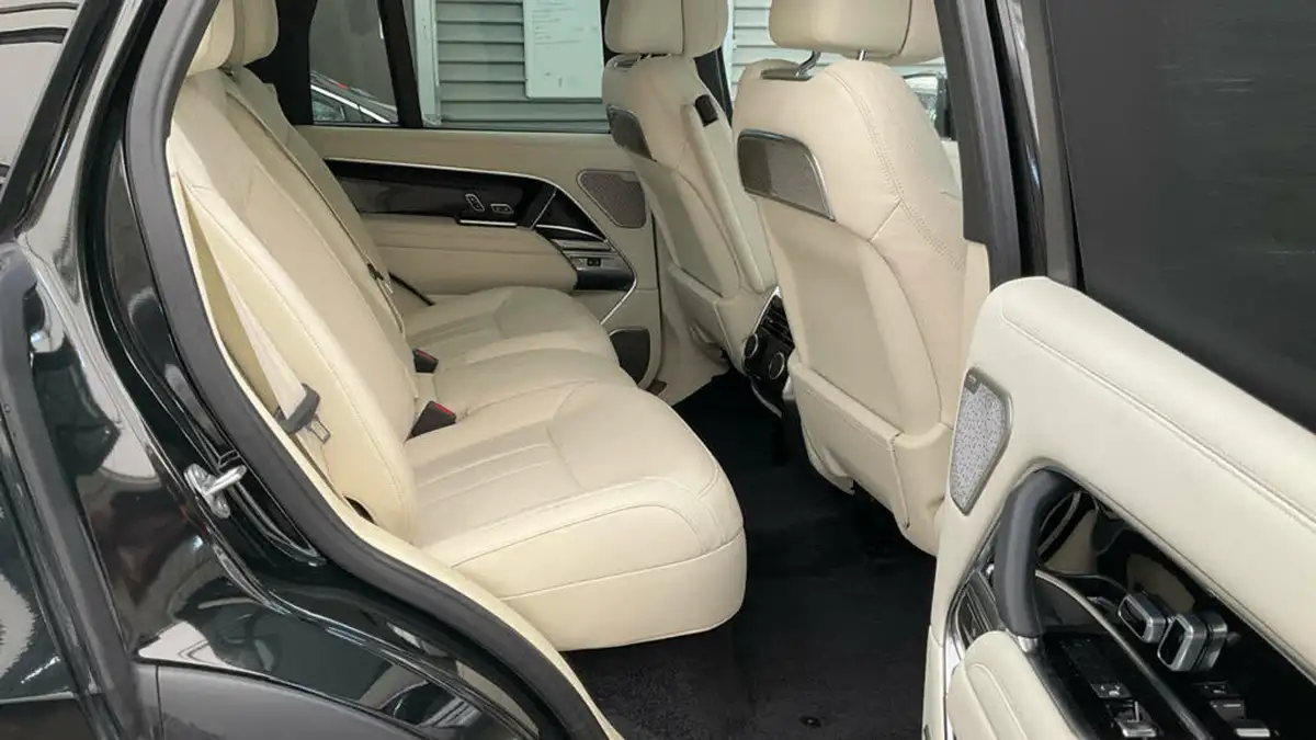 2022-land-rover-range-rover-30-p400-autobiography-big-5