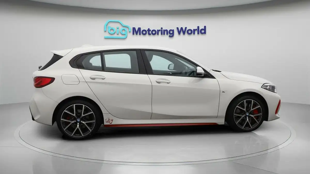 2023-bmw-1-series-20-128ti-lcp-big-8