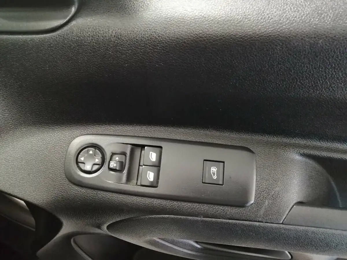 2019-citroen-berlingo-16bluehdi-1000-enterprise-big-36