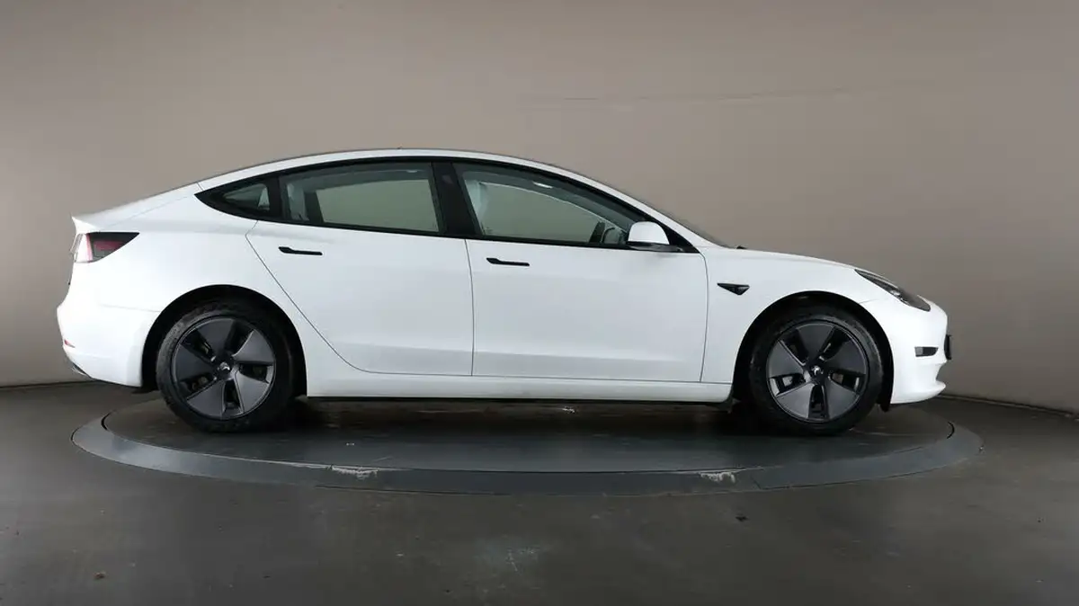 2021-tesla-model-3-e-standard-plus-big-59