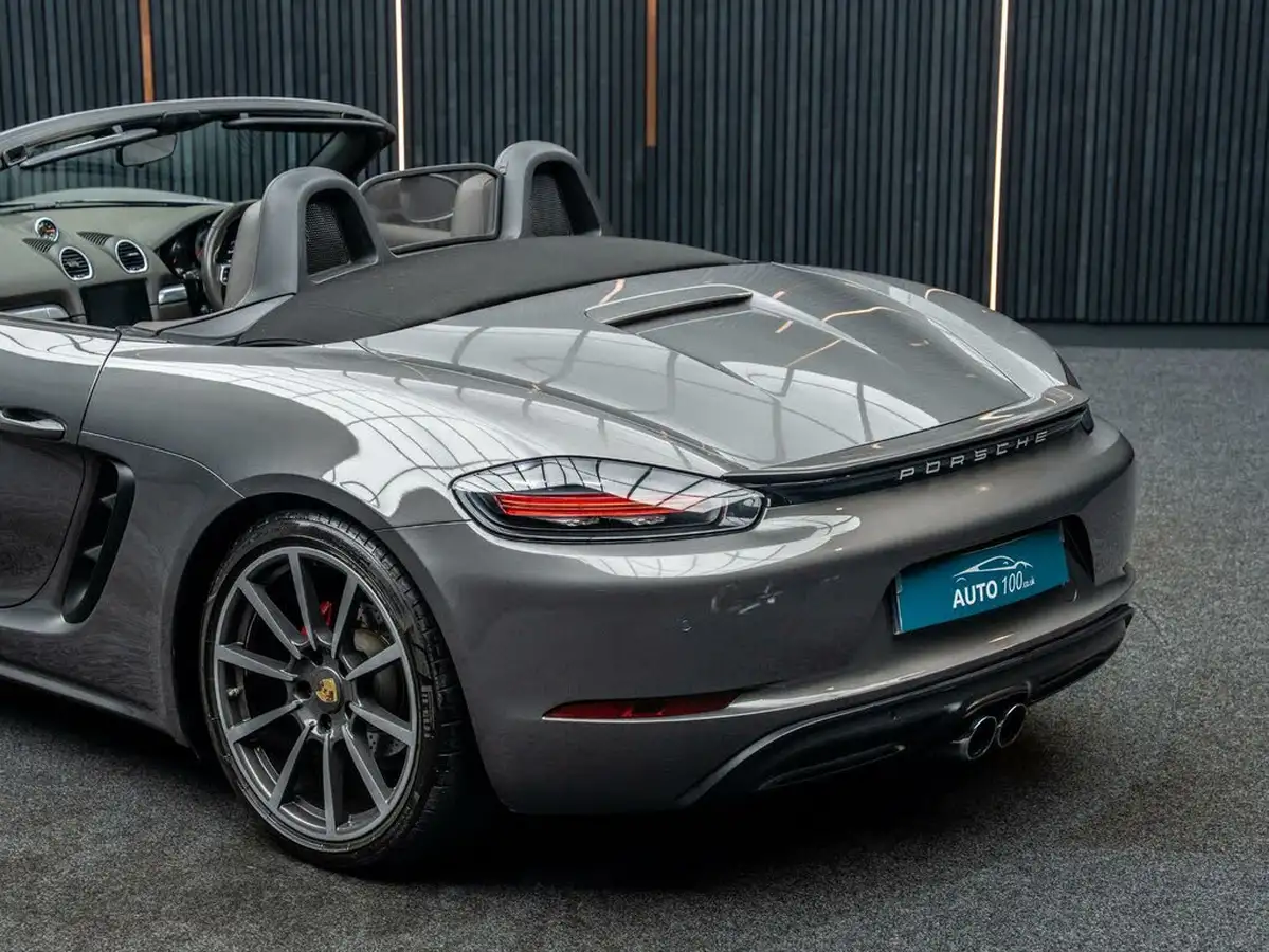 2016-porsche-boxster-718-25-boxster-s-pdk-big-21