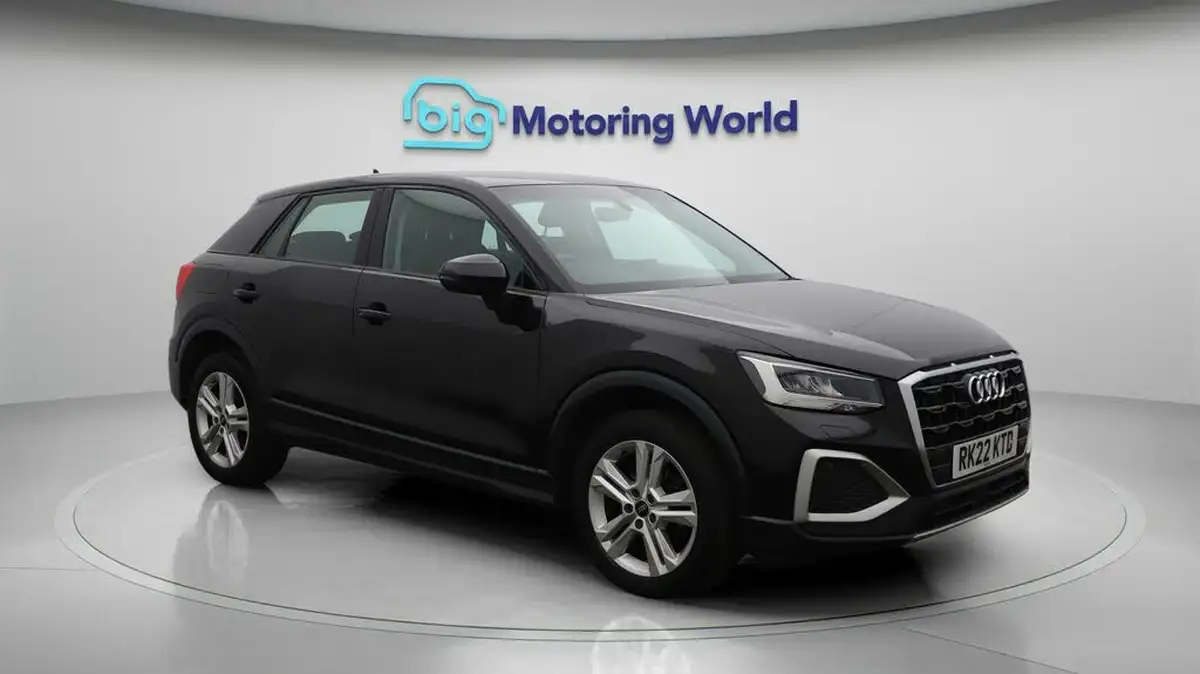2022-audi-q2-10-30-tfsi-sport-big-1