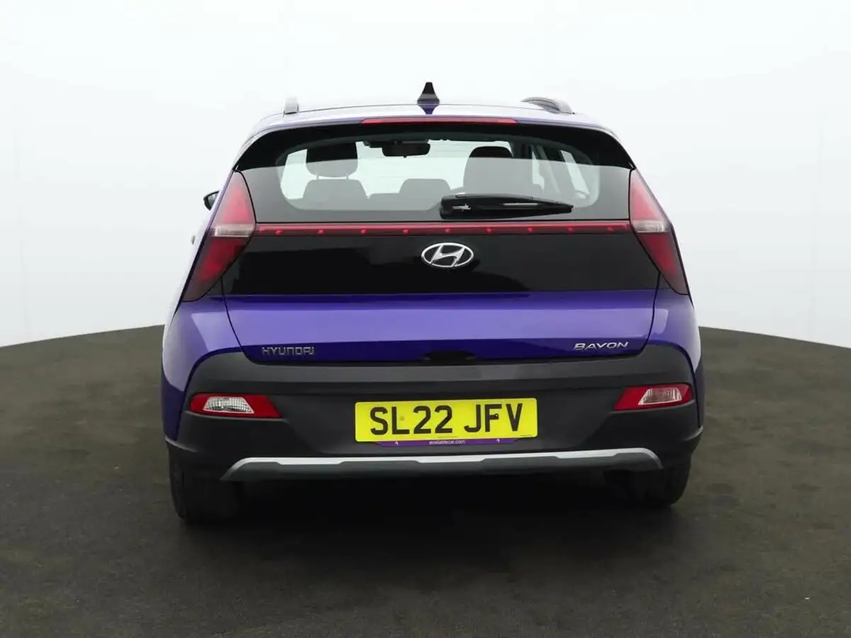 2022-hyundai-bayon-10-t-gdi-se-connect-big-3