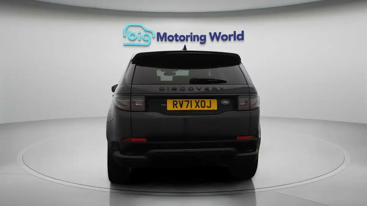 2022-land-rover-discovery-sport-15-p300e-r-dynamic-hse-big-6