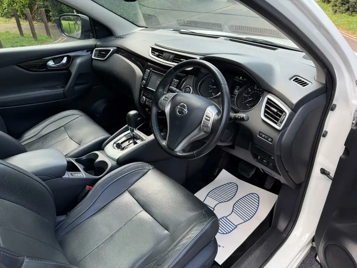 2017-nissan-qashqai-12-dig-t-tekna-xtronic-cvt-big-14