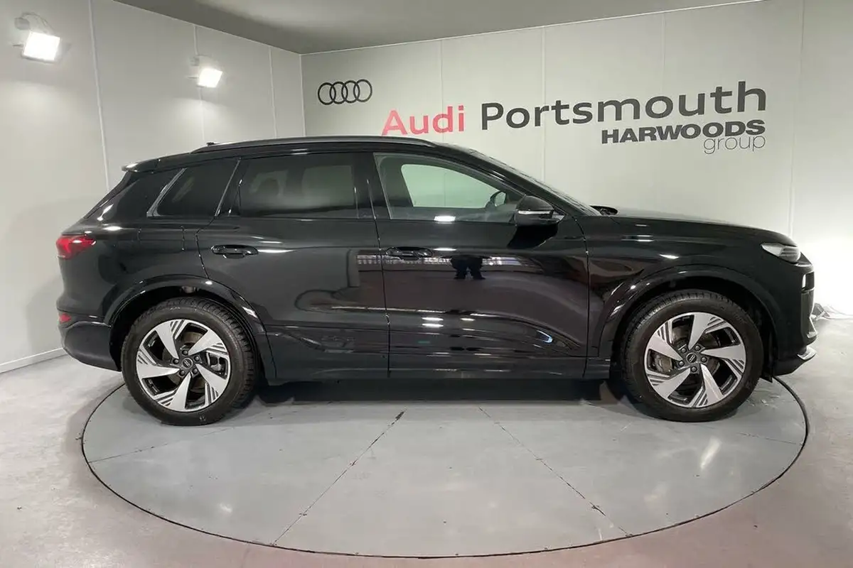 2024-audi-q6-e-tron-big-1