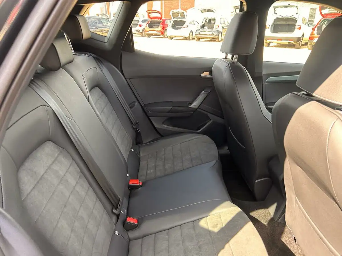 2023-seat-arona-10-tsi-xperience-big-25