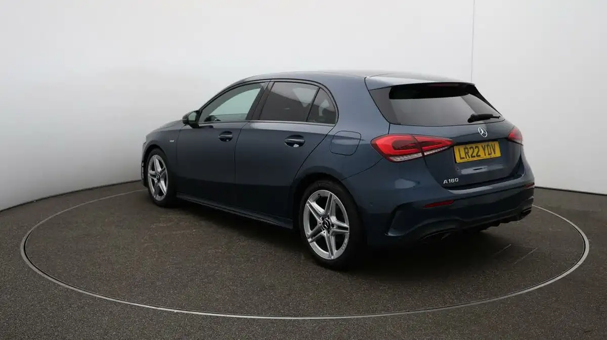 2022-mercedes-benz-a-class-13-a180-amg-line-executive-edition-hatchback-5d-7g-dct-big-62