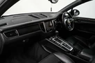 2015-porsche-macan-20-small-16