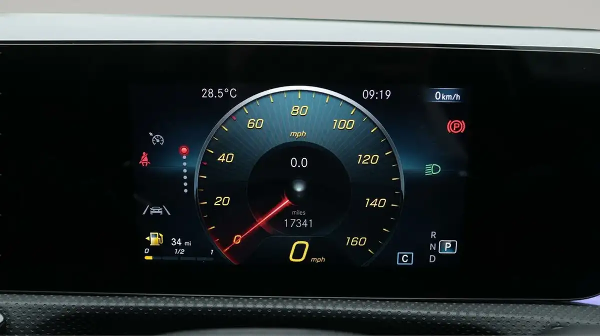 2022-mercedes-benz-a-class-13-a180-amg-line-executive-edition-hatchback-5d-7g-dct-big-10