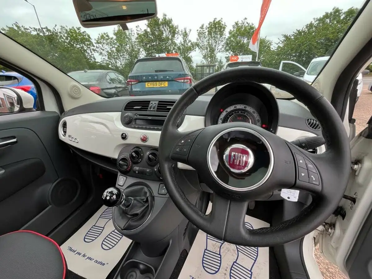 2014-fiat-500-12-lounge-ss-big-11