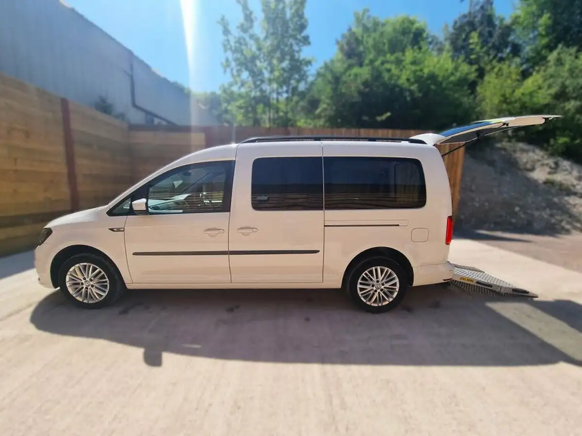 2017-volkswagen-caddy-maxi-life-20tdi-c20-102ps-dsg-big-16