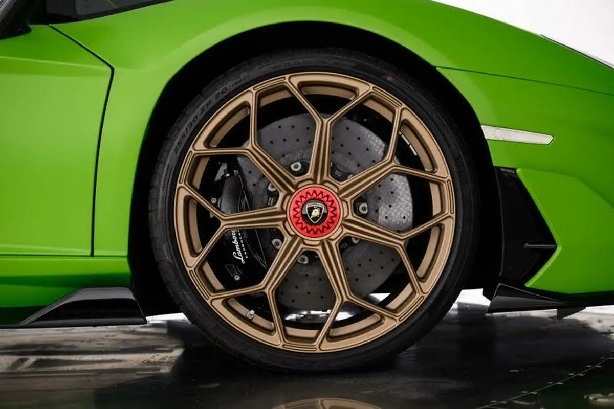 2021-lamborghini-aventador-65-svj-roadster-big-8