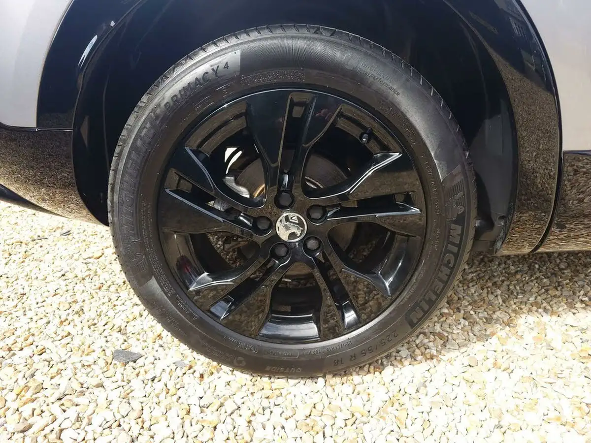 2022-vauxhall-grandland-12-gs-line-big-13