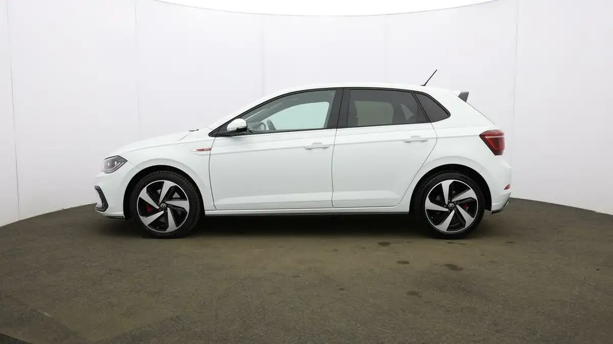 2023-volkswagen-polo-big-68