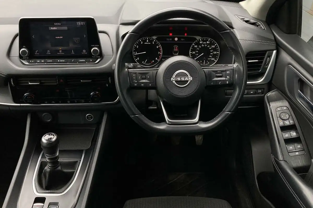 2022-nissan-qashqai-13-dig-t-acenta-premium-158ps-big-13