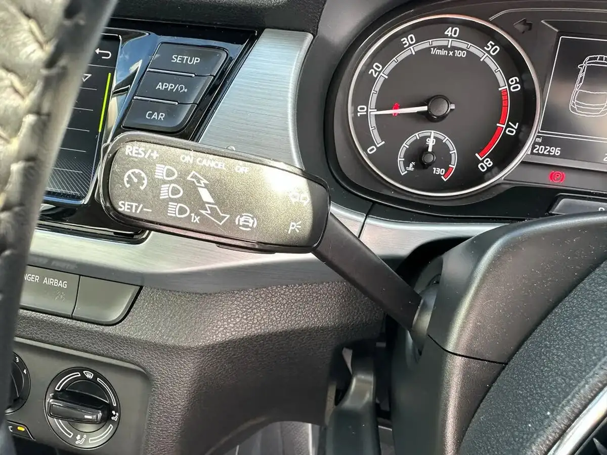 2020-skoda-fabia-10-mpi-colour-edition-60ps-big-20