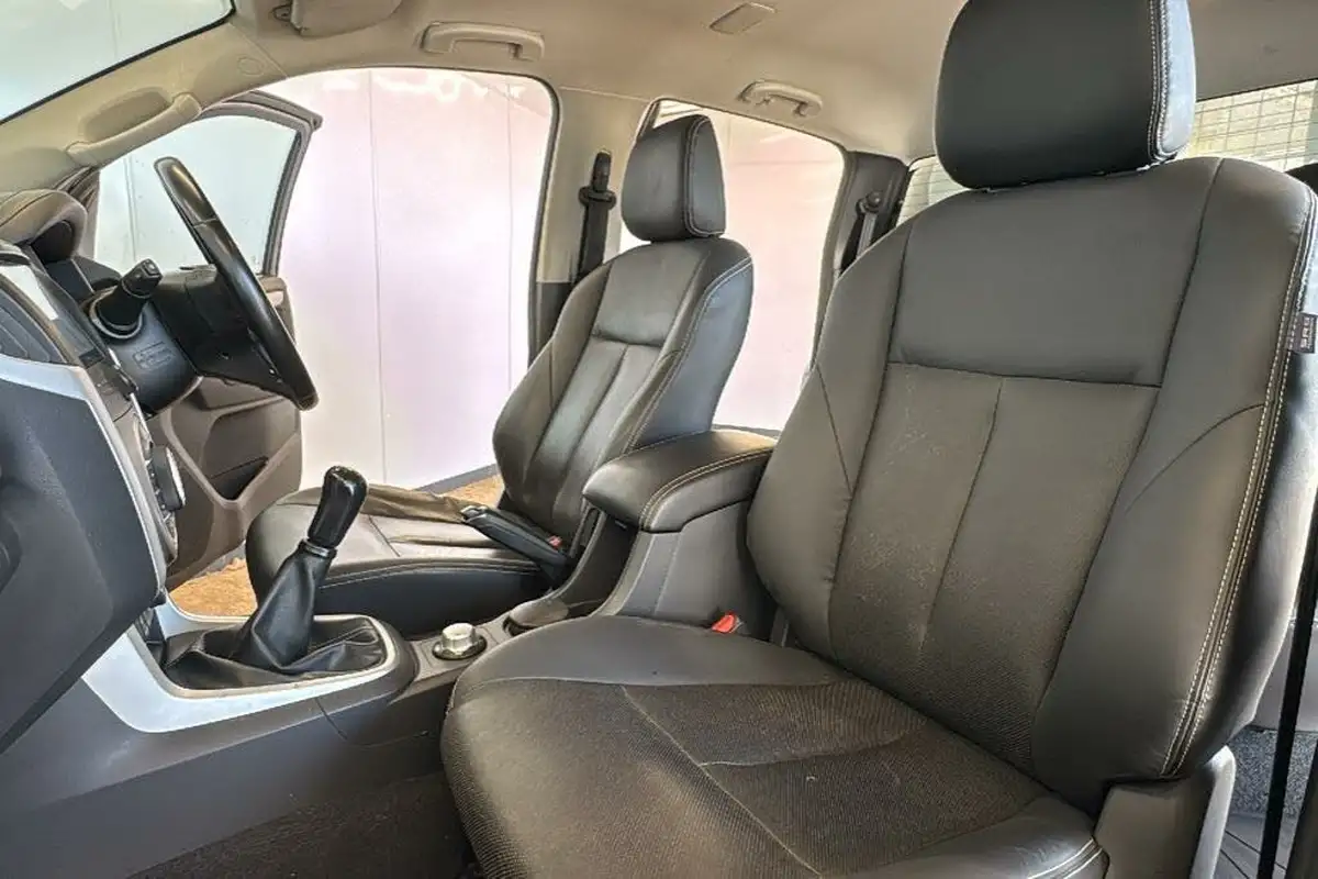 2019-isuzu-d-max-19td-utah-big-19