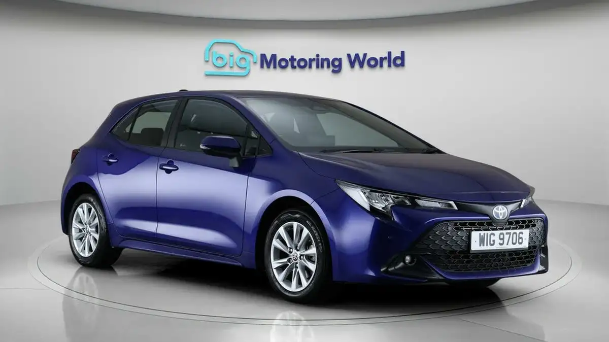 2023-toyota-corolla-18-vvt-i-icon-138bhp-hatchback-5d-big-1