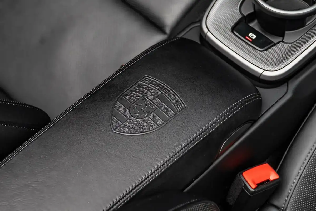 2022-porsche-911-30-carrera-s-cabriolet-pdk-big-36