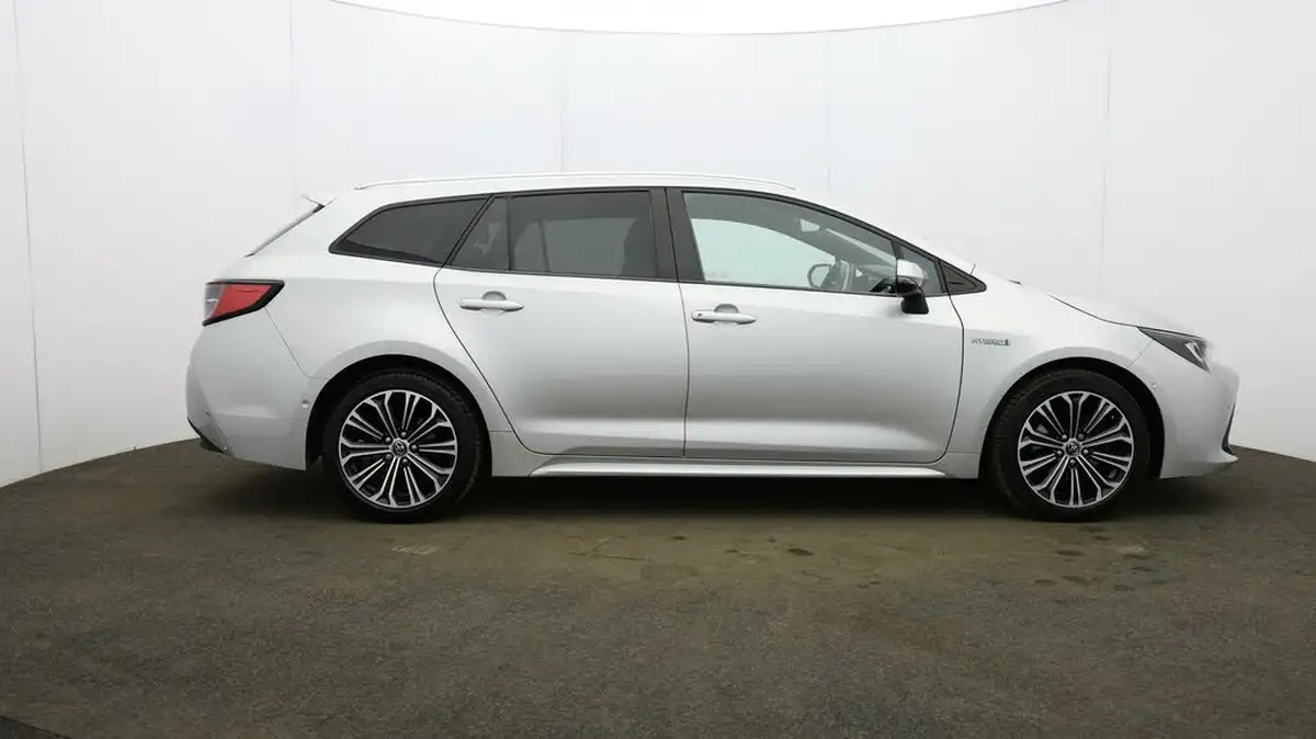 2020-toyota-corolla-20-vvt-i-design-spare-wheel-touring-sports-big-51