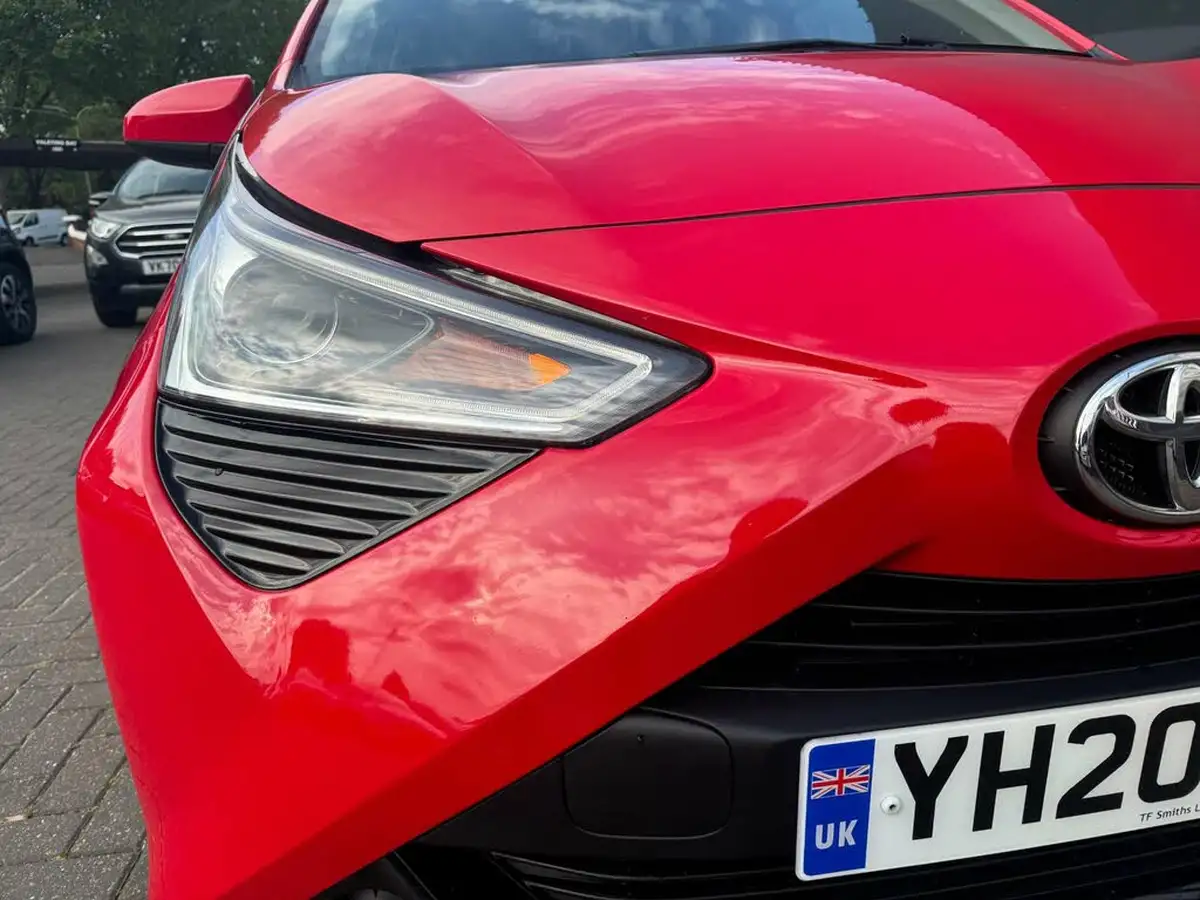 2020-toyota-aygo-10-vvt-i-x-play-big-6
