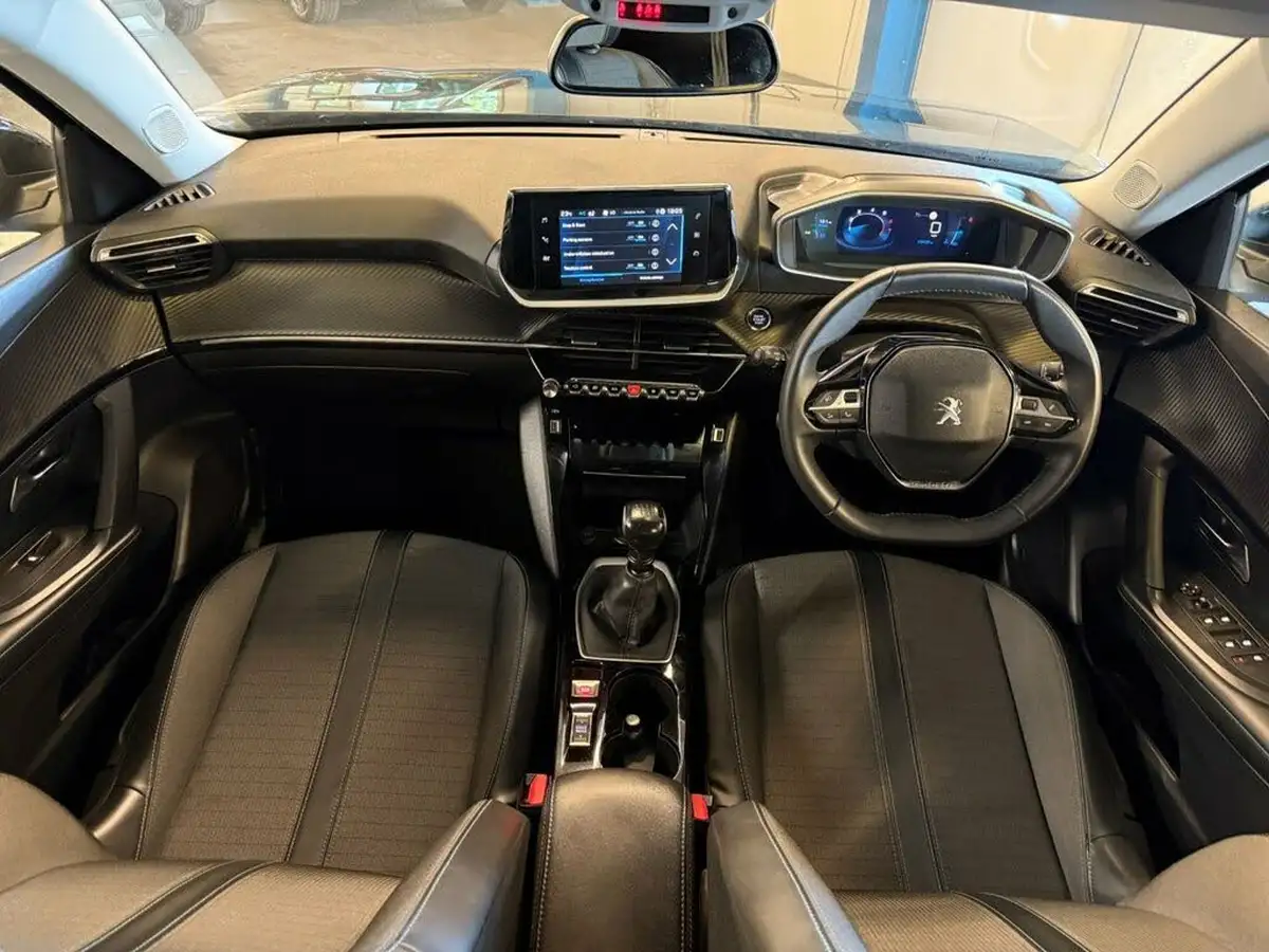 2022-peugeot-2008-suv-12-puretech-allure-premium-100bhp-big-2