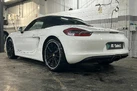 2014-porsche-boxster-27-small-23