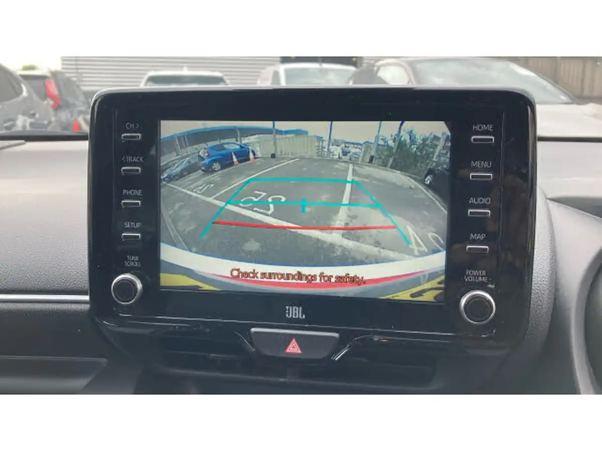 2022-toyota-yaris-15-vvt-i-dynamic-big-24