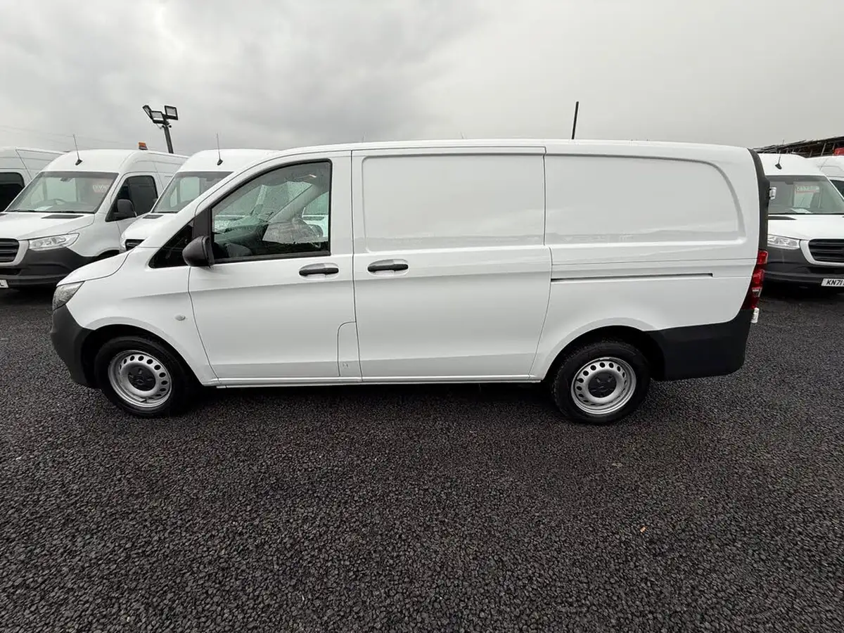 2021-mercedes-benz-vito-20cdi-114-progressive-l2-134bhpeu6dt-panel-1749cc-9g-tronic-big-9