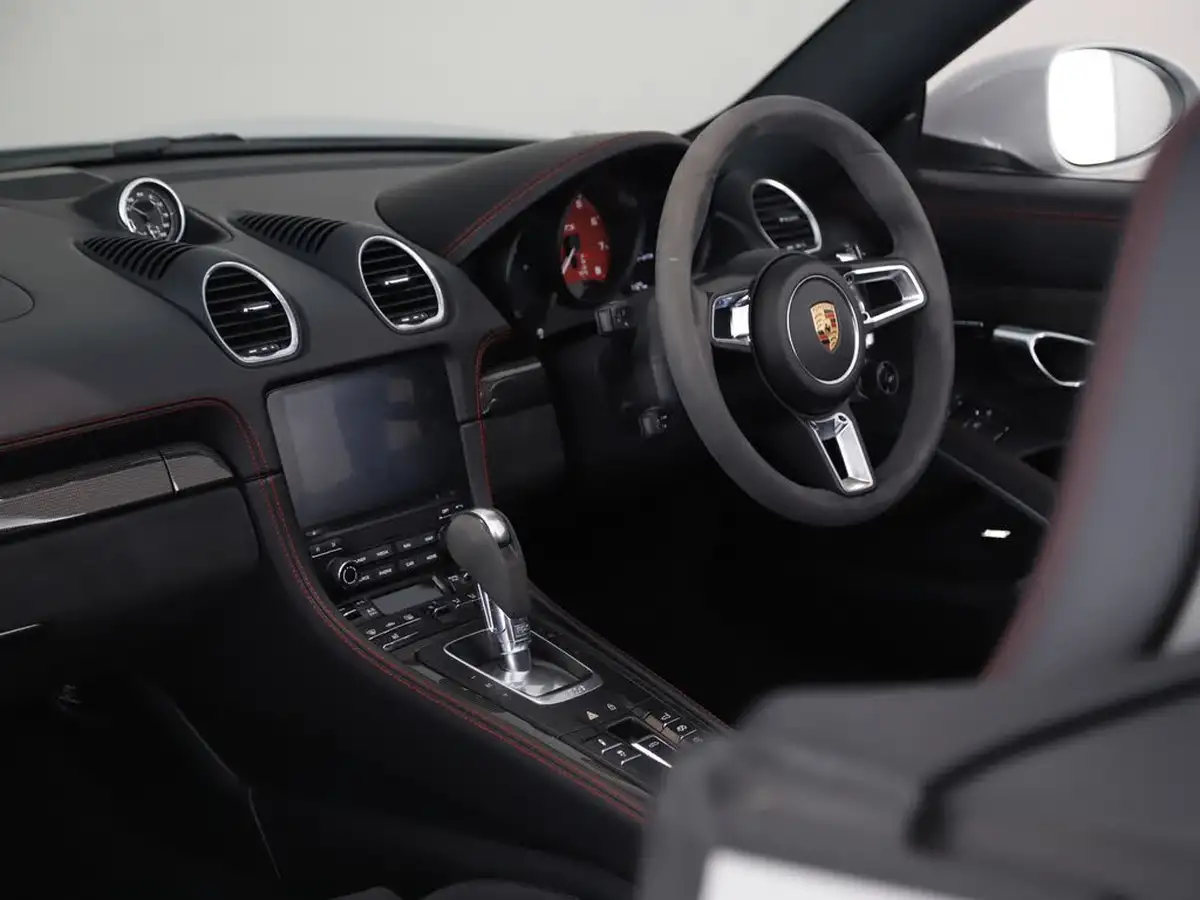 2019-porsche-boxster-718-25-boxster-gts-365ps-pdk-big-21