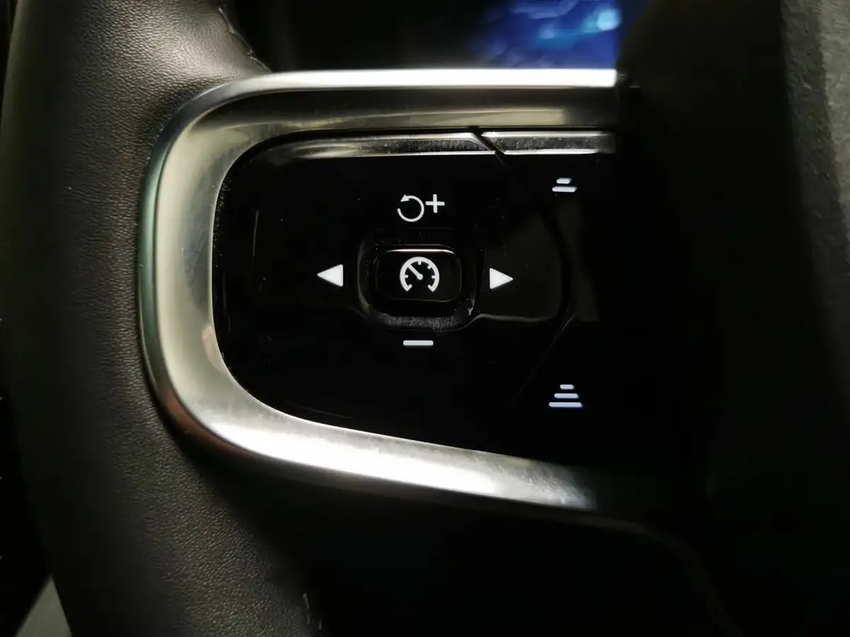 2021-polestar-polestar-2-e-ps2-300kw-longe-dual-plus-pilot-big-25