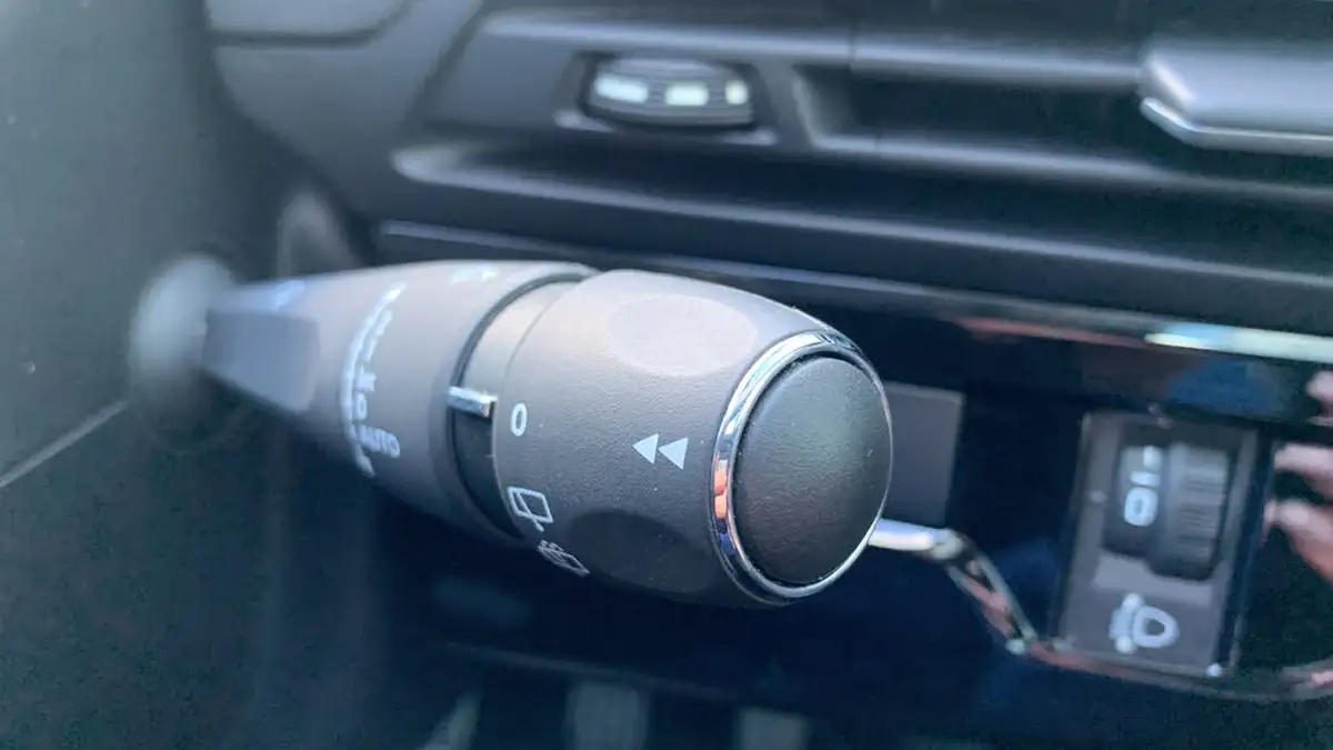 2019-citroen-c4-spacetourer-15bluehdi-flair-big-27