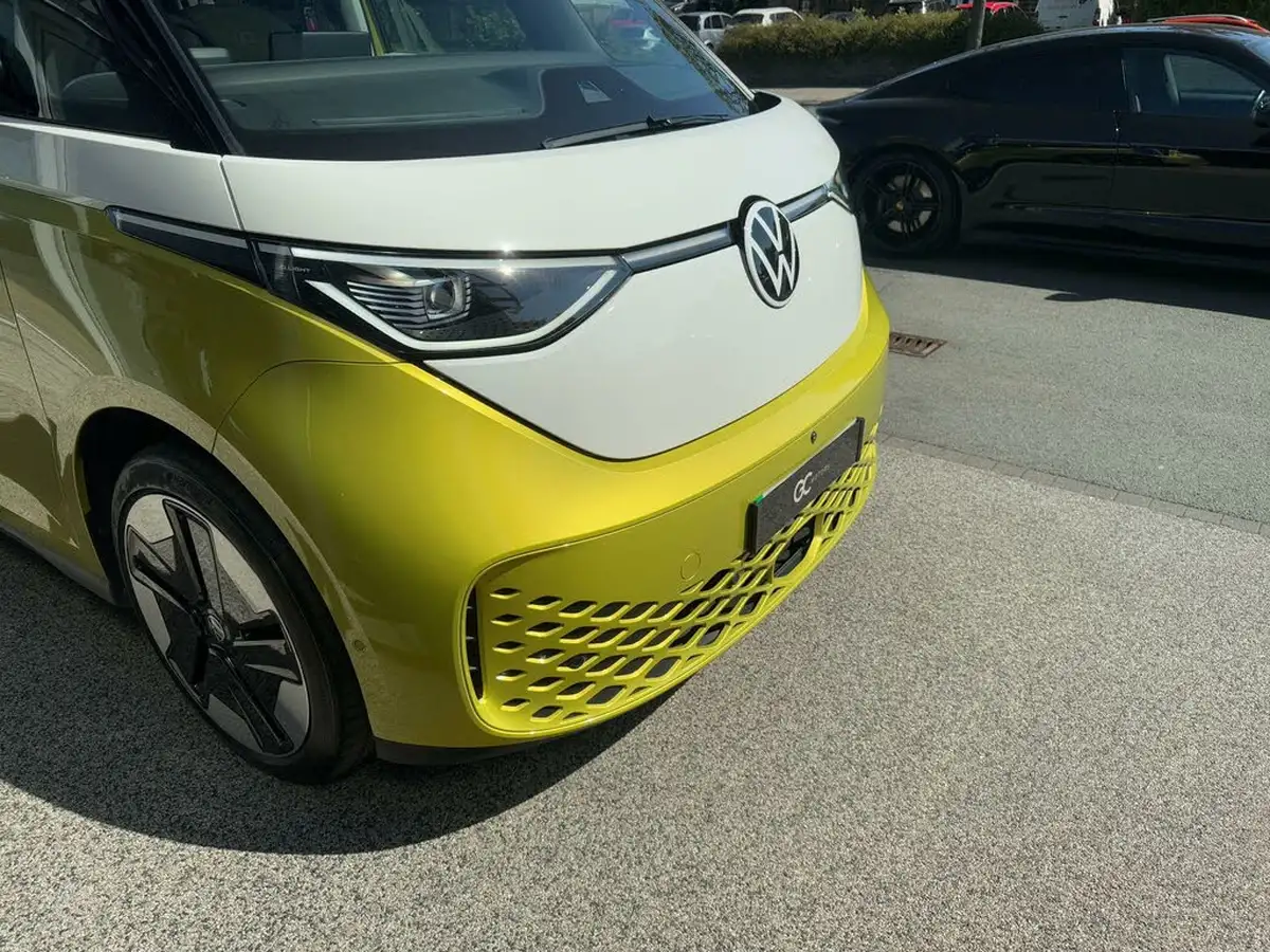 2023-volkswagen-idbuzz-e-style-standard-big-71