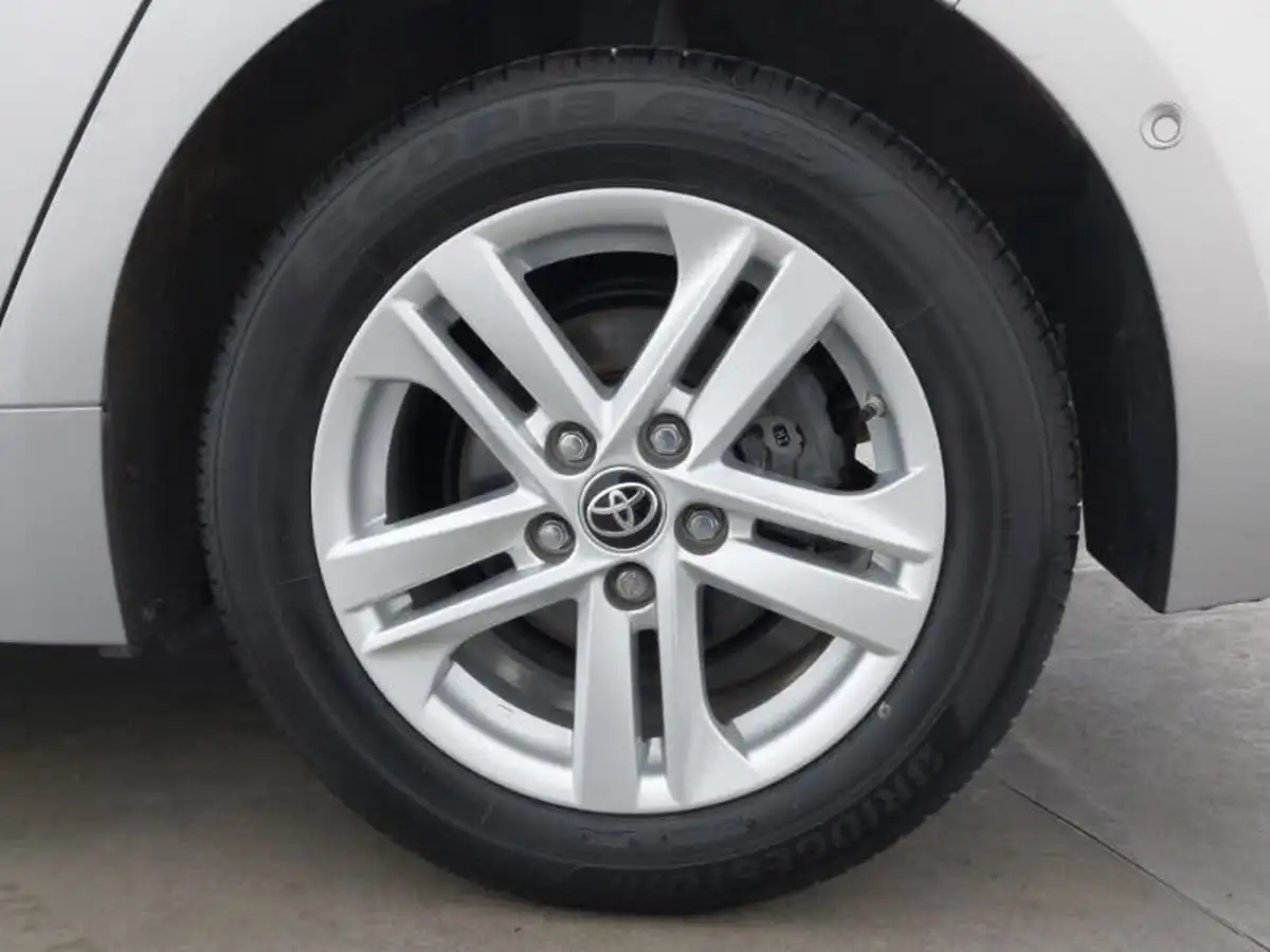 2022-toyota-corolla-20-vvt-i-icon-tech-hatchback-big-8