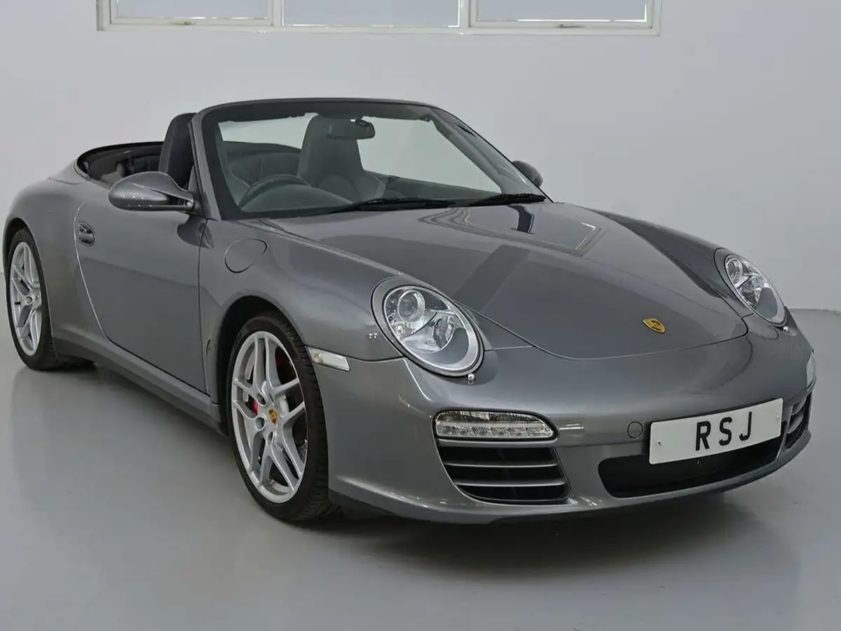 2010-porsche-911-38-carrera-4-s-cabriolet-pdk-big-10