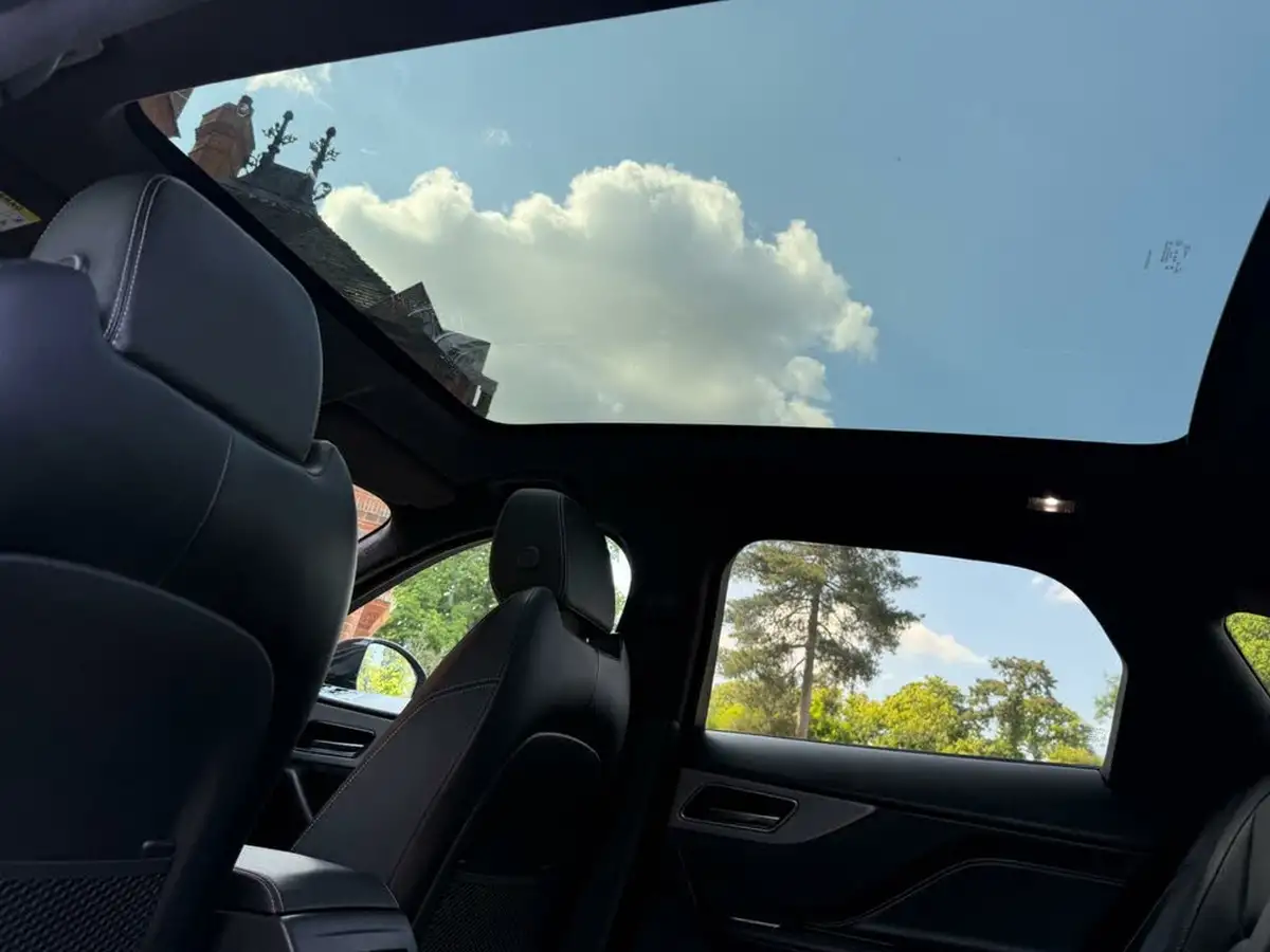 2020-jaguar-f-pace-20-i4d-chequered-flag-180ps-big-3