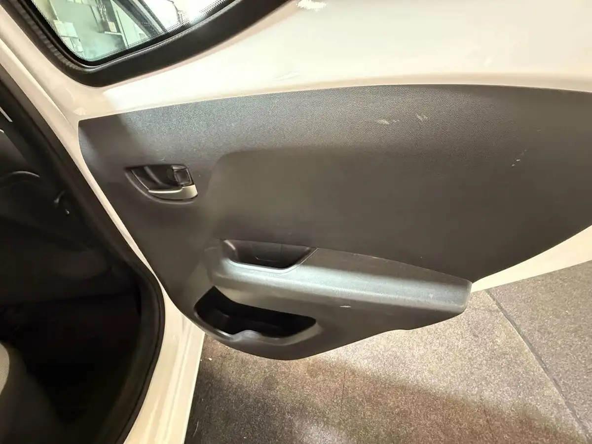2021-toyota-aygo-10-vvt-i-x-play-tss-x-shift-big-28