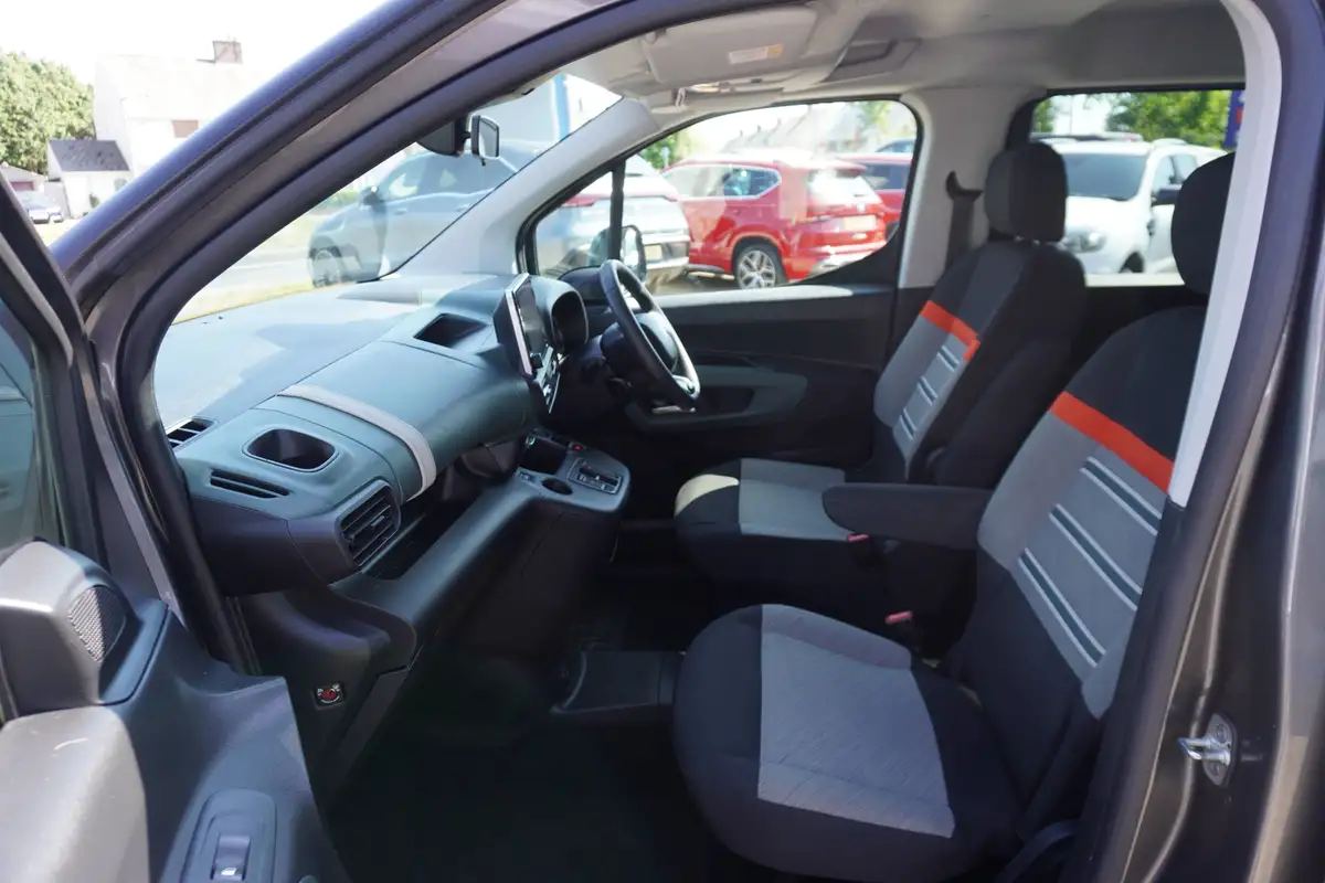 2023-citroen-berlingo-e-flair-xtr-m-size-big-23