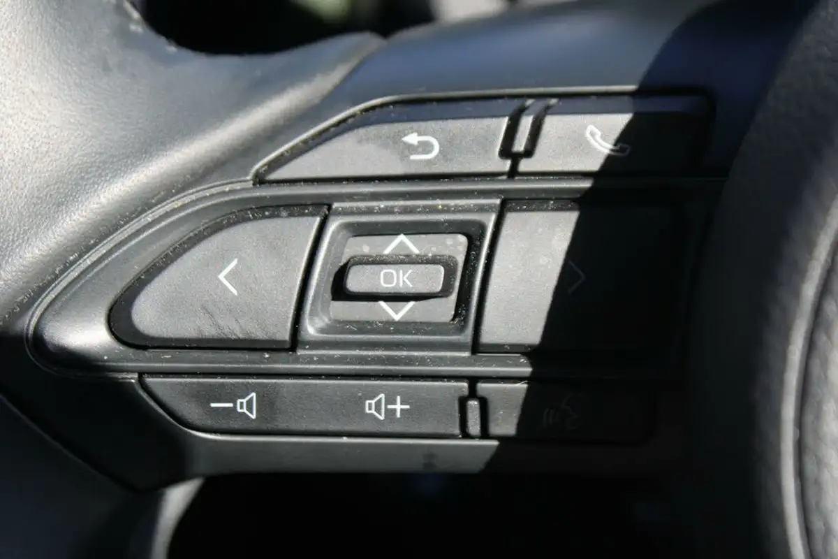 2023-toyota-aygo-x-10-vvt-i-exclusive-big-31
