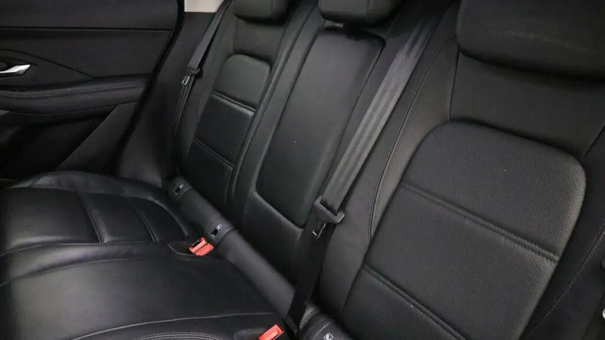 2019-jaguar-e-pace-20-i4d-s-big-8