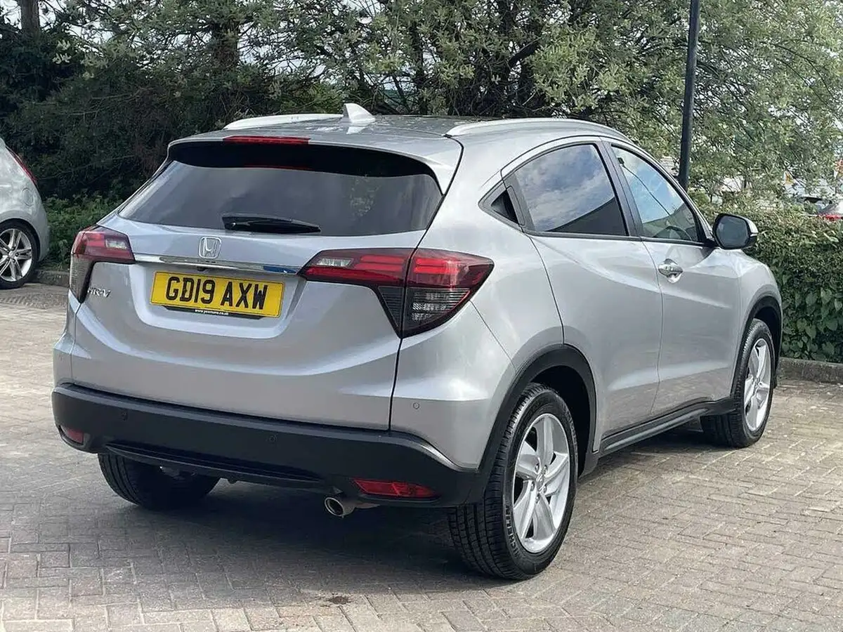 2019-honda-hr-v-15-i-vtec-ex-cvt-big-11