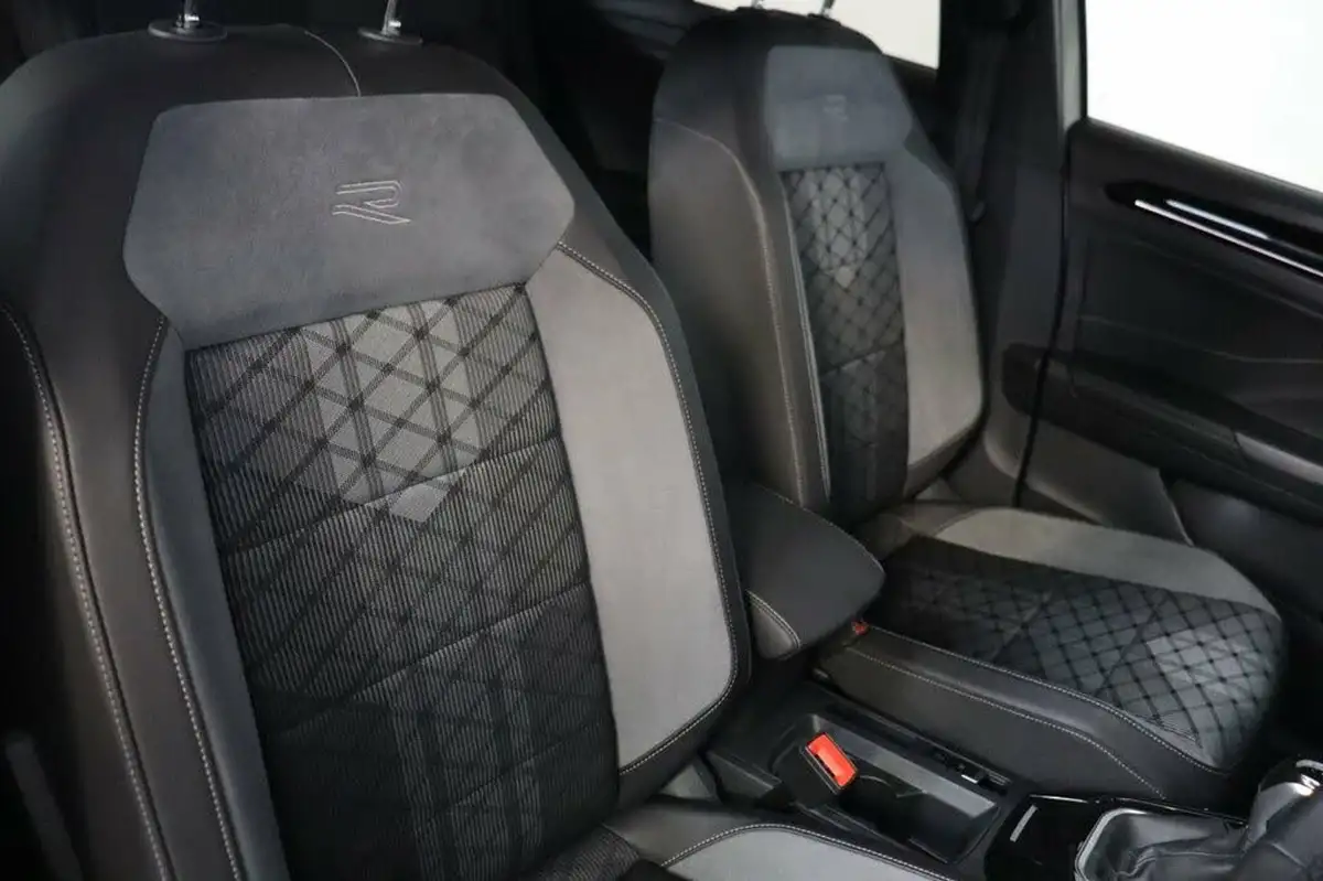2024-volkswagen-t-roc-15-tsi-r-line-hatchback-5d-dsg-big-21