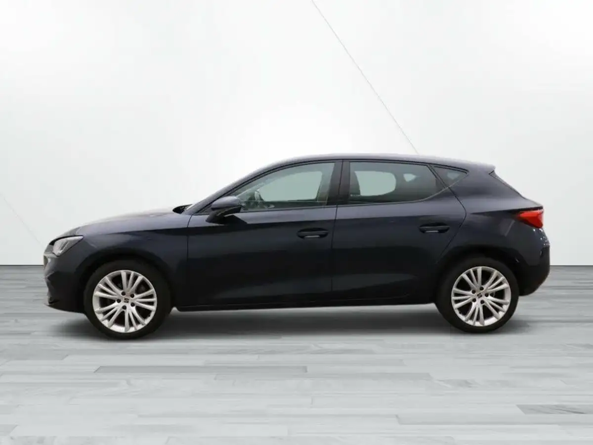 2022-seat-leon-big-5