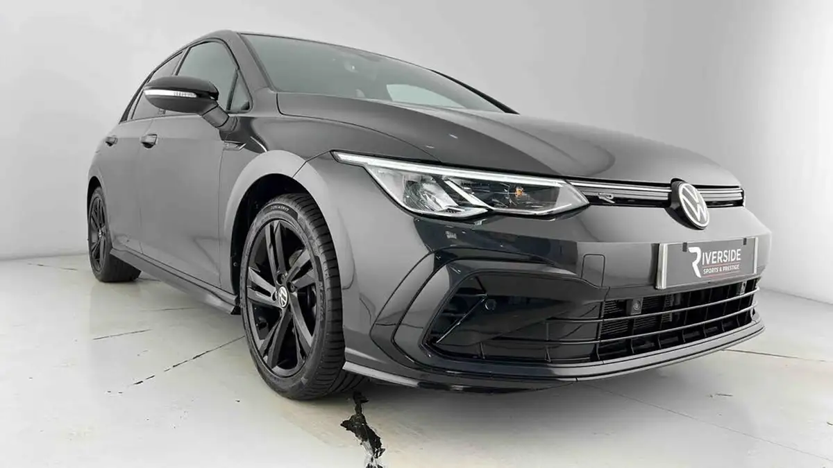2022-volkswagen-golf-15-tsi-r-line-130ps-hatchback-big-24