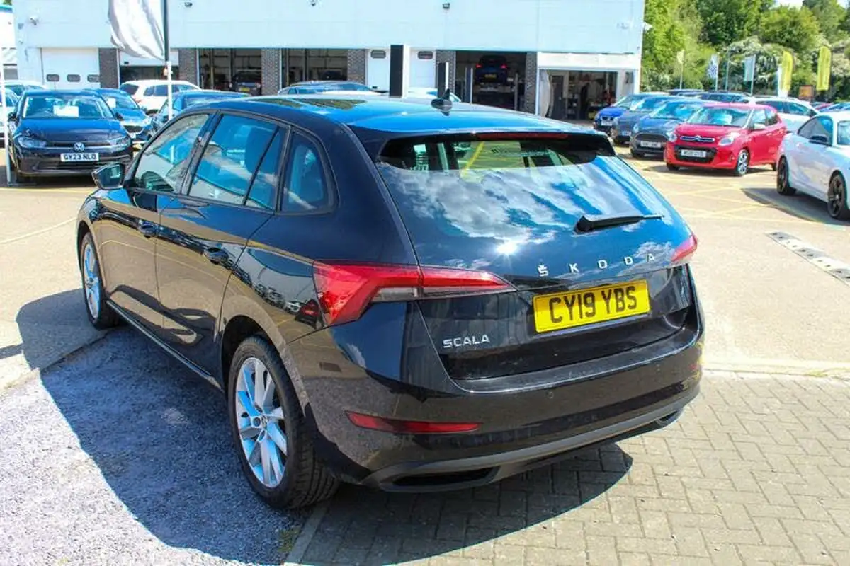 2019-skoda-scala-10-tsi-se-116ps-big-5
