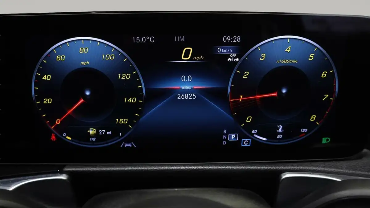 2023-mercedes-benz-glb-class-13-glb200-amg-line-premium-big-9