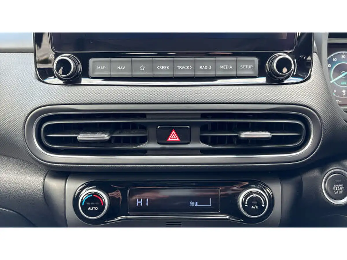 2021-hyundai-kona-10-t-gdi-premium-48-volt-mhev-big-46
