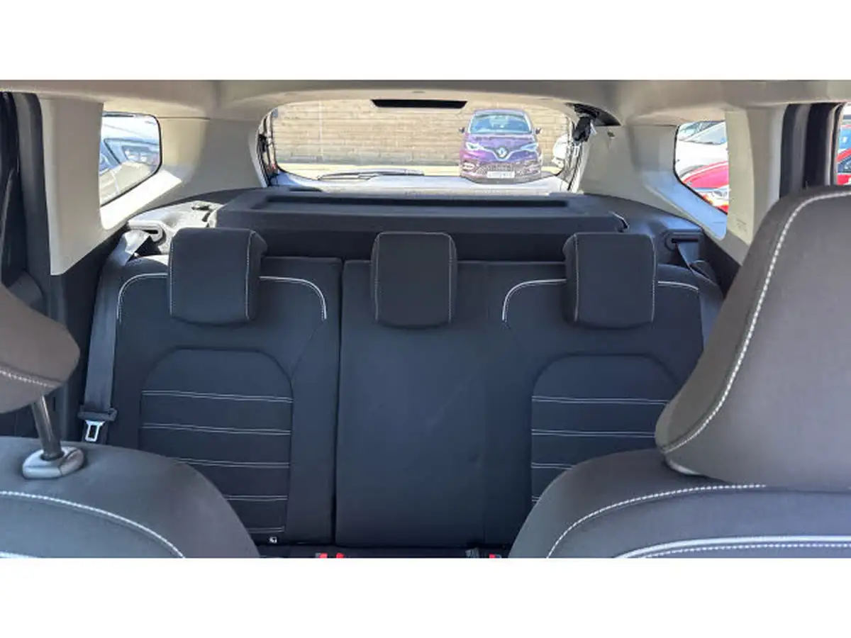 2022-dacia-duster-13-tce-prestige-130bhp-big-14