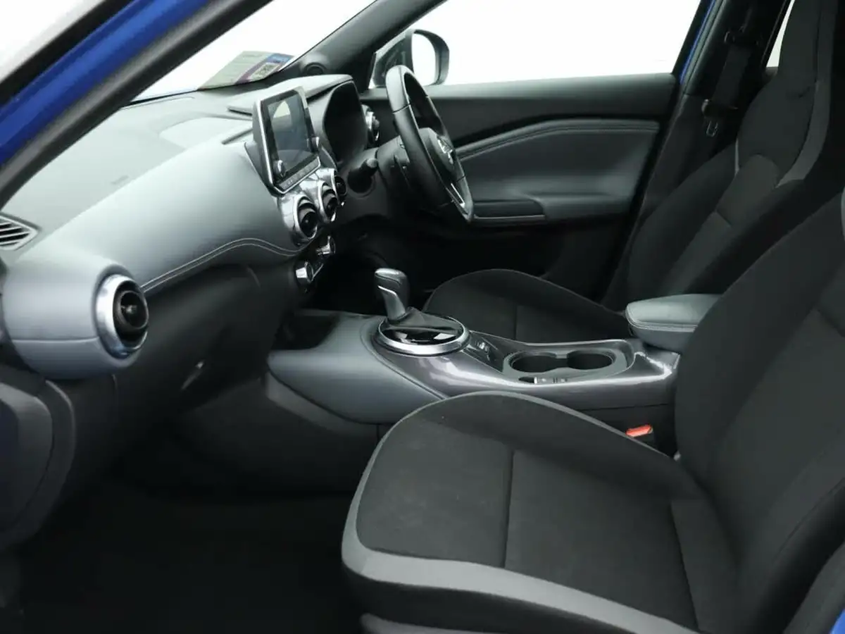 2022-nissan-juke-10-dig-t-n-connecta-dct-big-12